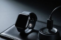 长合电子PVD镀膜:智能穿戴表面处理新方案