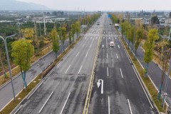 科学规划路灯间距：莱宏照明护航城乡道路焕新