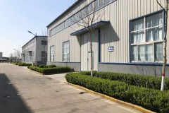 对氯苯甘氨酸：农药中间体绿色化路径解析