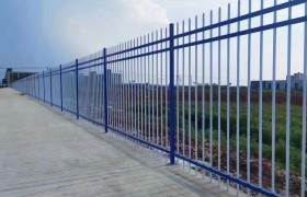 成都围墙护栏公司选型指南：材质防腐、抗冲击性与施工便捷度解析