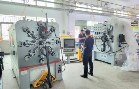 扭转弹簧厂家深度测评：玖胜22年定制经验解析