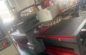 开料机厂家如何选？都琳25年工艺解析