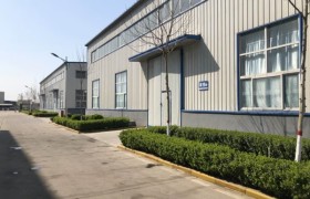 对氯苯甘氨酸：农药中间体绿色化路径解析