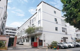 TF卡座连接器源头制造：龙强精工技术解析